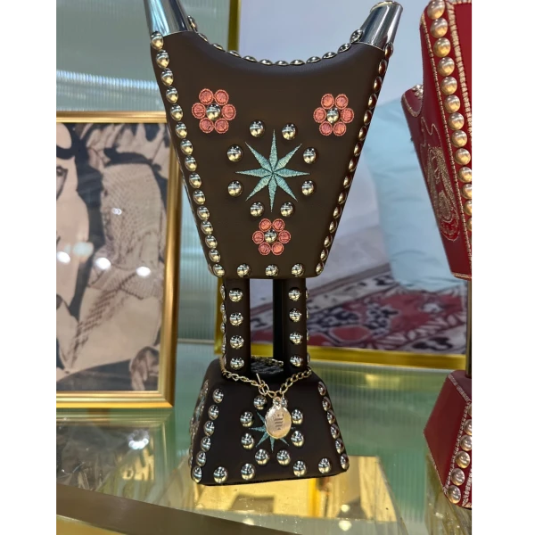 مبخرة زايد .. بتوقيع نفايح