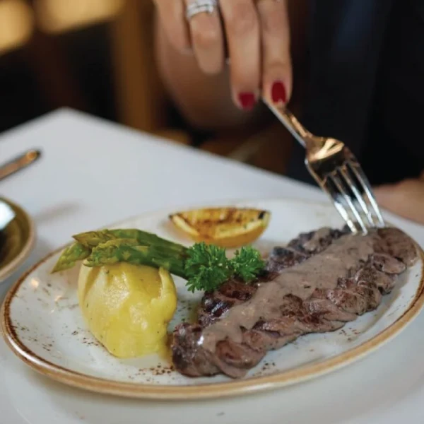 Peppercorn Seared Beef Fillet